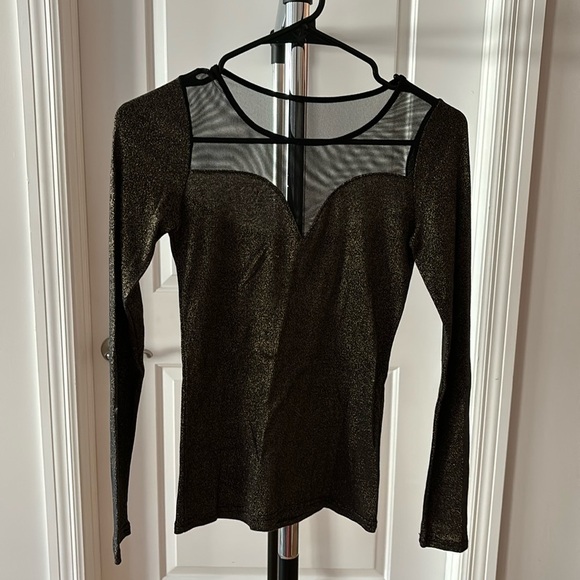 think closet Tops - Mesh and metallic gold long sleeve top
